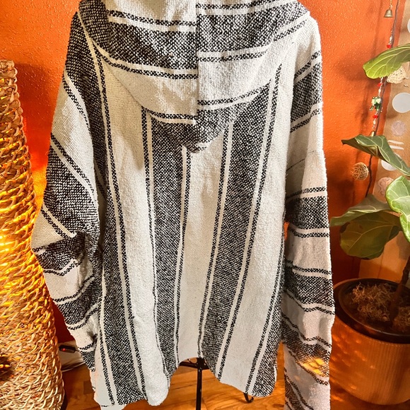 🔥2 for $50 Sale + $4.99 Ship Baja Hoodie – Artesanías Mickey XXL | Y2K Mexico - Picture 3 of 9